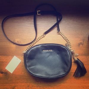 Brand New Michael Kors leather Ginny Messenger bag